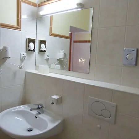 Wurms 3* Düsseldorf